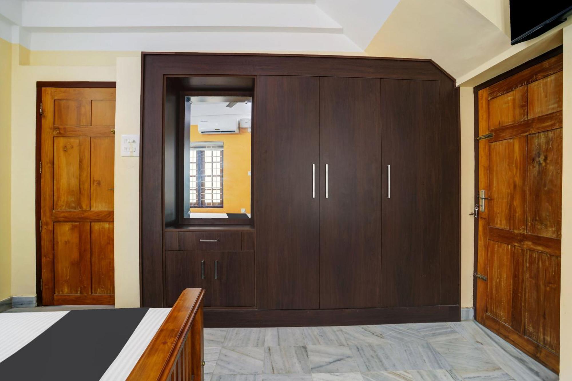 Super Hotel O Lm Residency Thiruvananthapuram Exterior foto